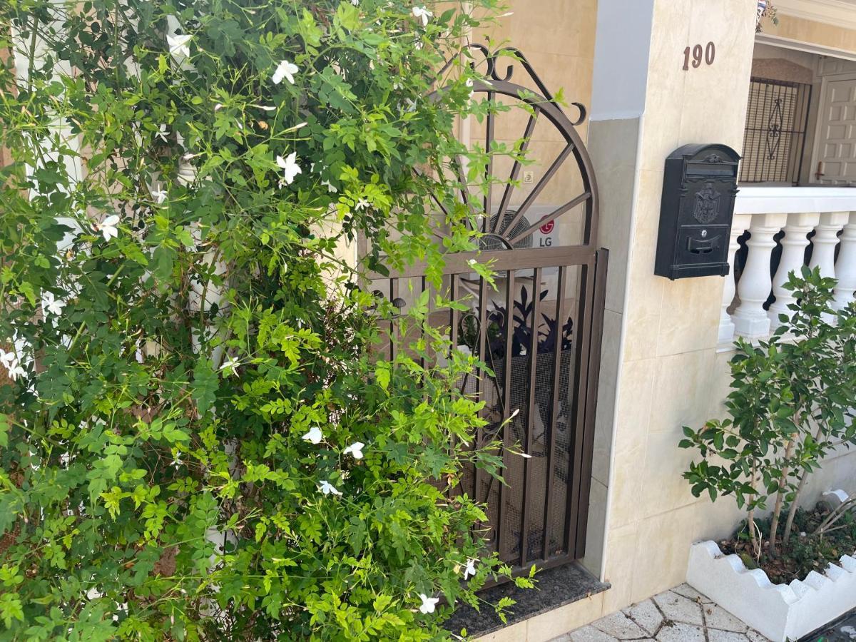 La Marina Urb, Beautiful 4 Bedroom House, Alicante, San Fulgencio, Spain Ngoại thất bức ảnh